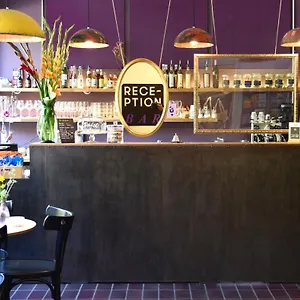  Hostel 77 İsviçre