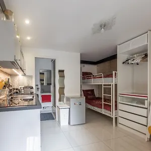  Appartement A Et Désinfection Rigoureux Du Logis