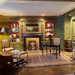 Du Vieux Marais Hotell